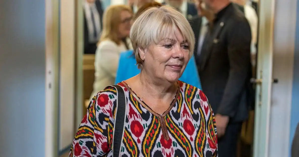 Óska eftir friði til að syrgja á meðan rannsókn á andláti er ólokið