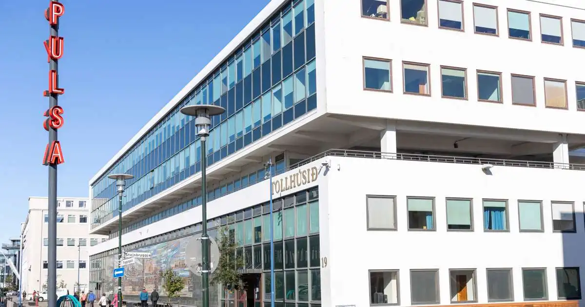 Óska eftir tilboðum í Tollhúsið