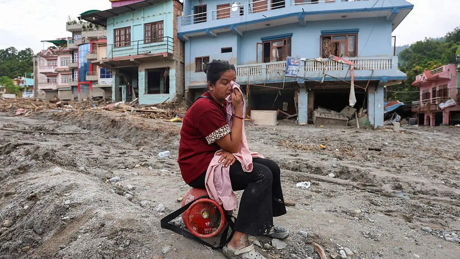 Óttast um þúsund manns sem fastir eru í göngum í Nepal - Vísir