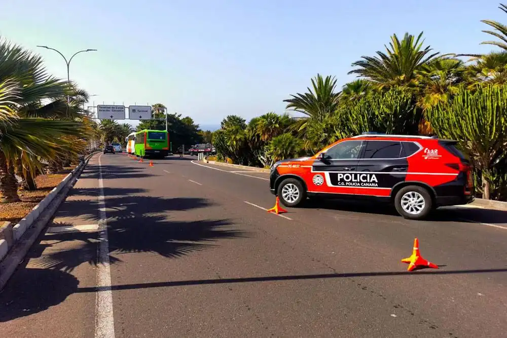 Police crack down on “illegal taxis” and passenger transport at Tenerife South Airport