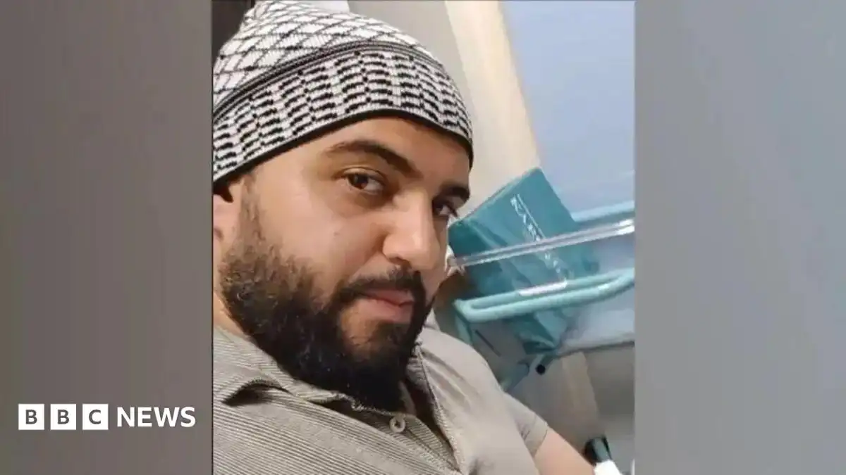 Police missed chance to examine Manchester synagogue attacker's phone