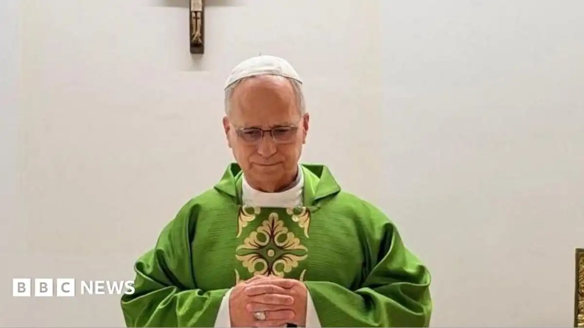 Pope pictured for first time since surgery and cancer diagnosis