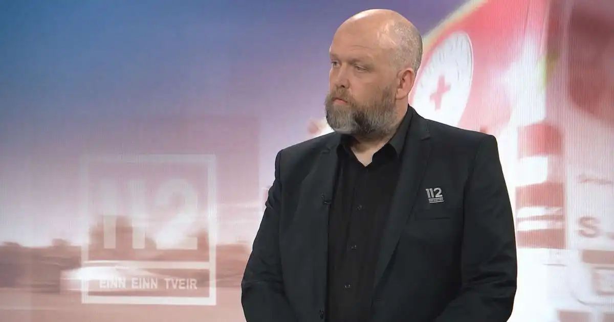 Ráð að kíkja á símann hjá ömmu og afa