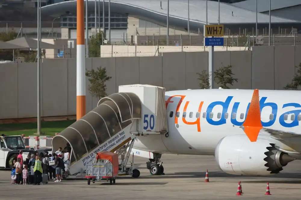 Ráðherra krefst framsals ómansks aðstoðarflugmanns hjá Flydubai sem sakaður er um að hafa reynt að brotlenda vélinni
