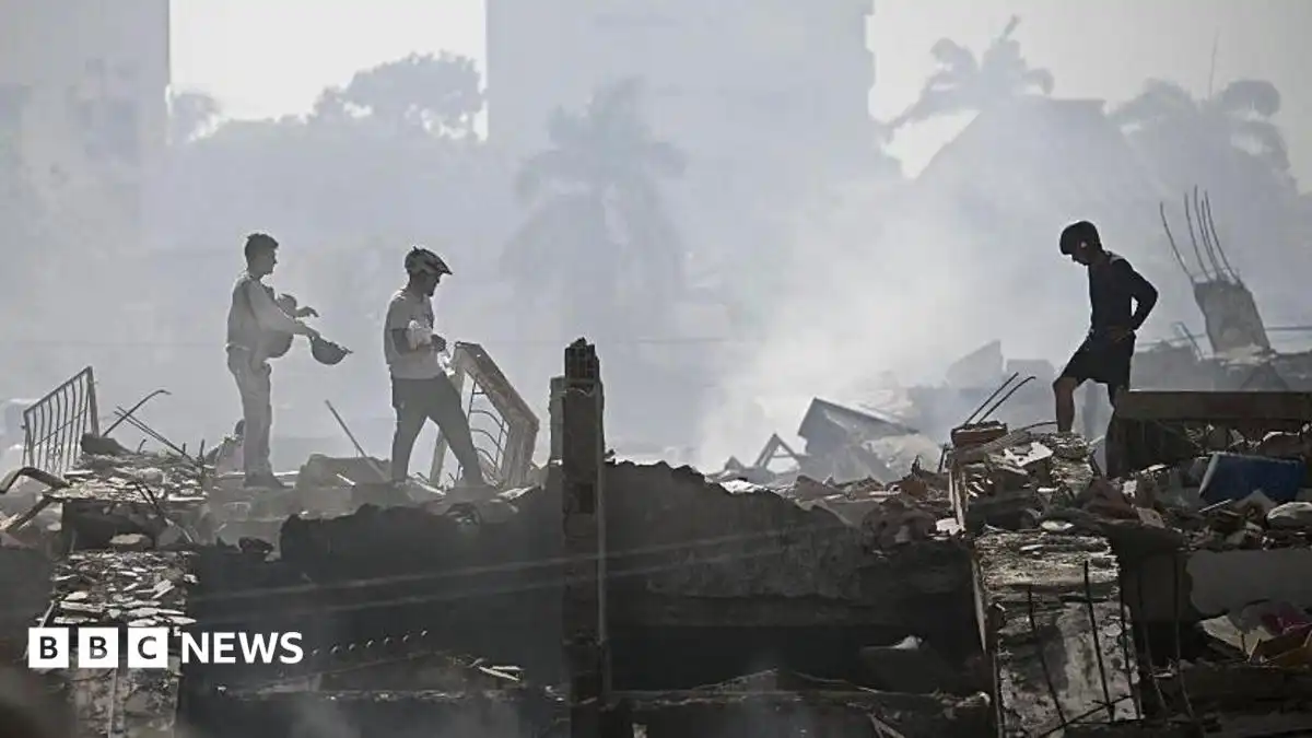 Rescuers rush to save lives as Venezuela earthquakes kill at least 235