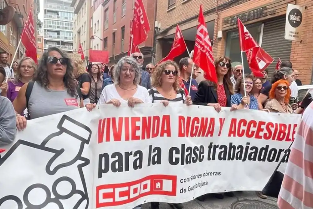 Residents of Fuerteventura demand lower rents and limits on holiday lets