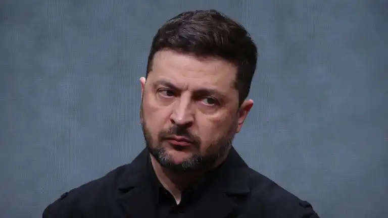 Ríkissaksóknari Zelensky flýr Úkraínu: Stofnanir sem berjast gegn spillingu í skotlínunni