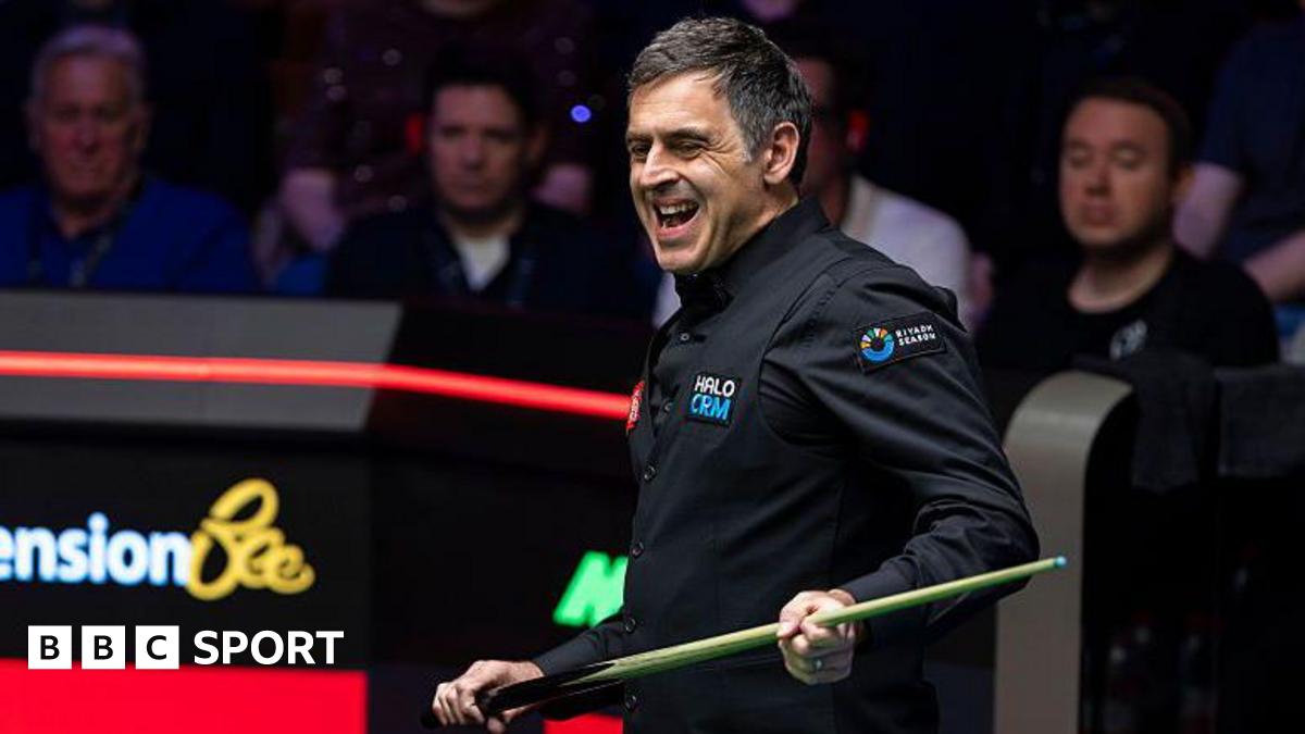 Ronnie O'Sullivan in control against China's He Guoqiang in first round of World Snooker Championship