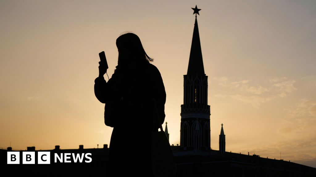 Rosenberg: Kremlin's tightening grip on internet fuels Russian discontent