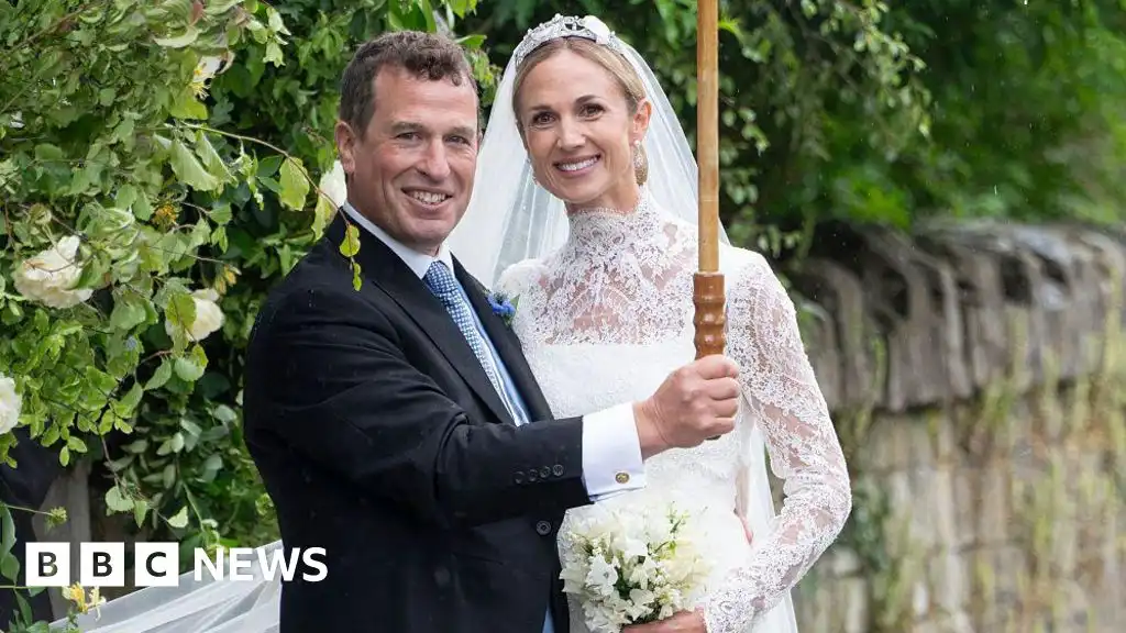 Royal wedding: Who is Harriet Sperling, the NHS nurse who married Peter Phillips?