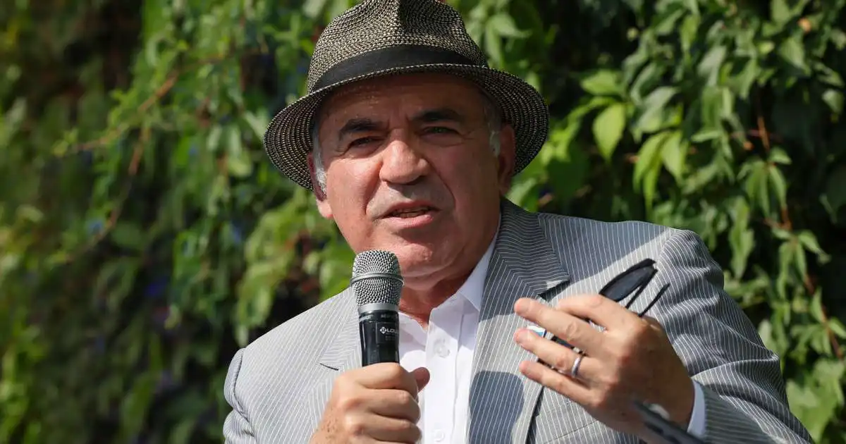 Rússnesk stjórnvöld sögð hafa lagt á ráðin um að myrða Kasparov