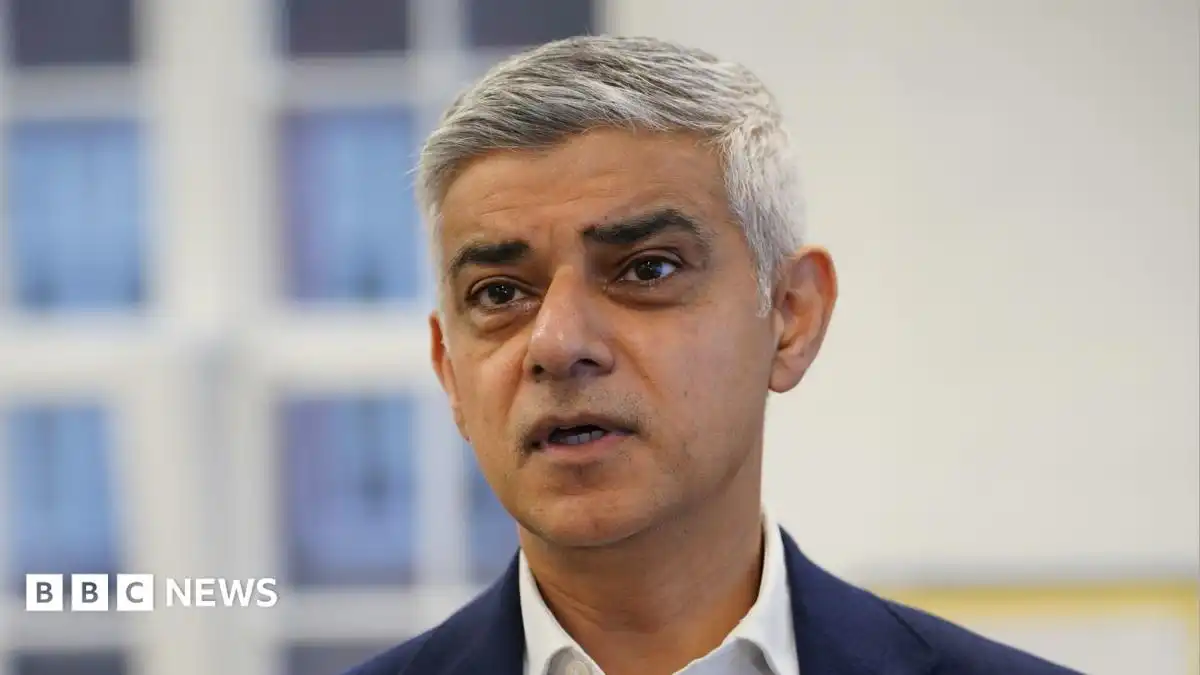 Sadiq Khan among 26 new peers to enter the Lords