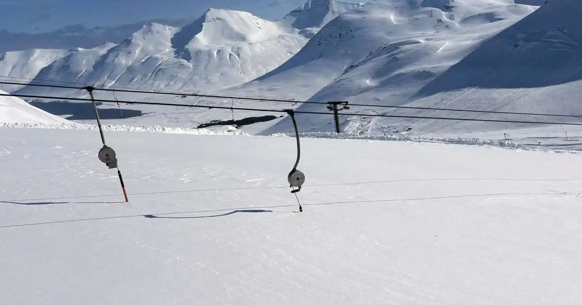 Saka minnihlutann um lýðskrum í deilum um um rekstur skíðasvæðisins í Skarðsdal