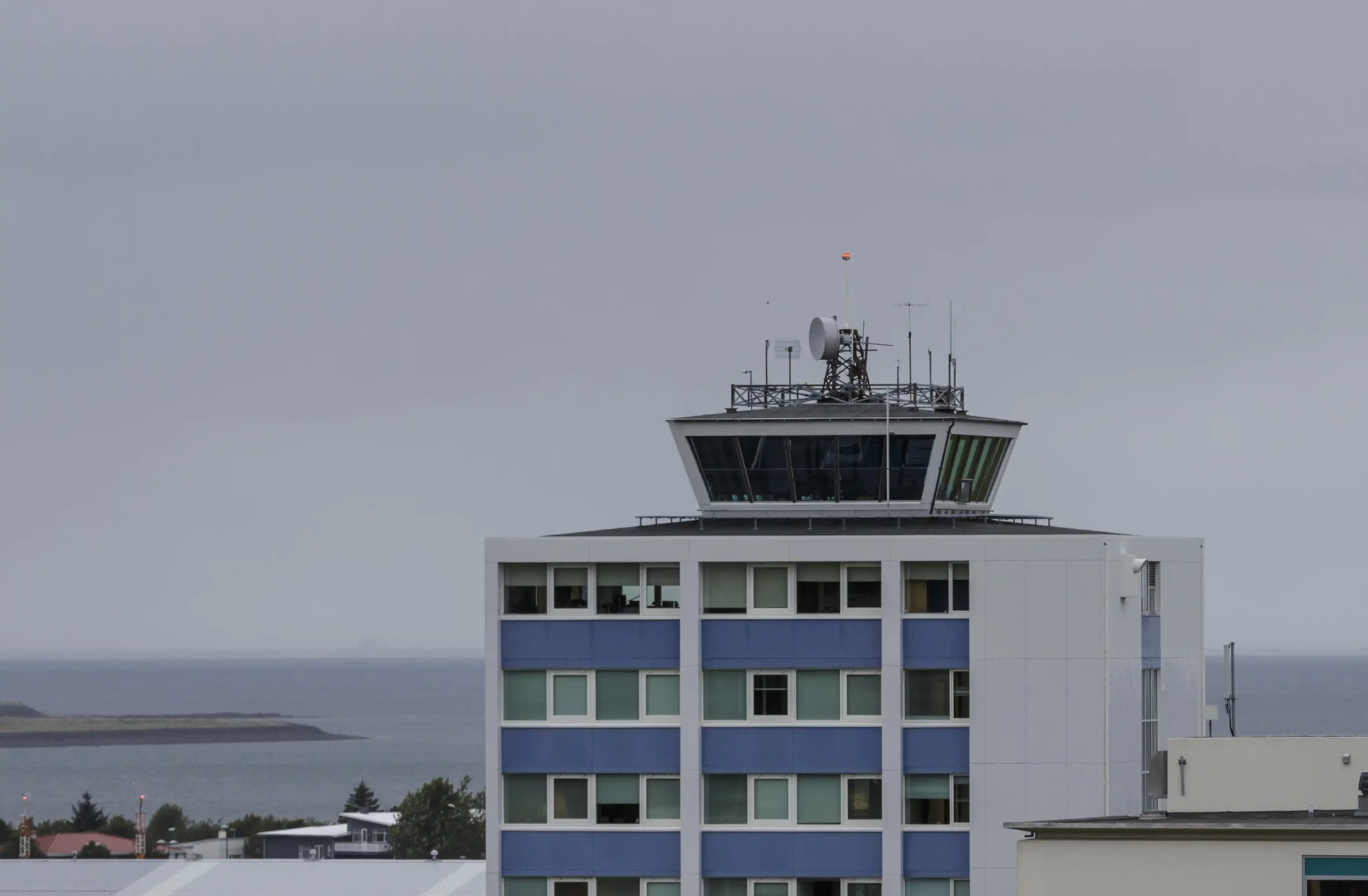 Sammála um að heilbrigðiseftirlitið eigi ekki að hafa neitt um Reykjavíkurflugvöll að segja - Vinnsla nýs starfsleyfis hefur tekið tvö ár - DV