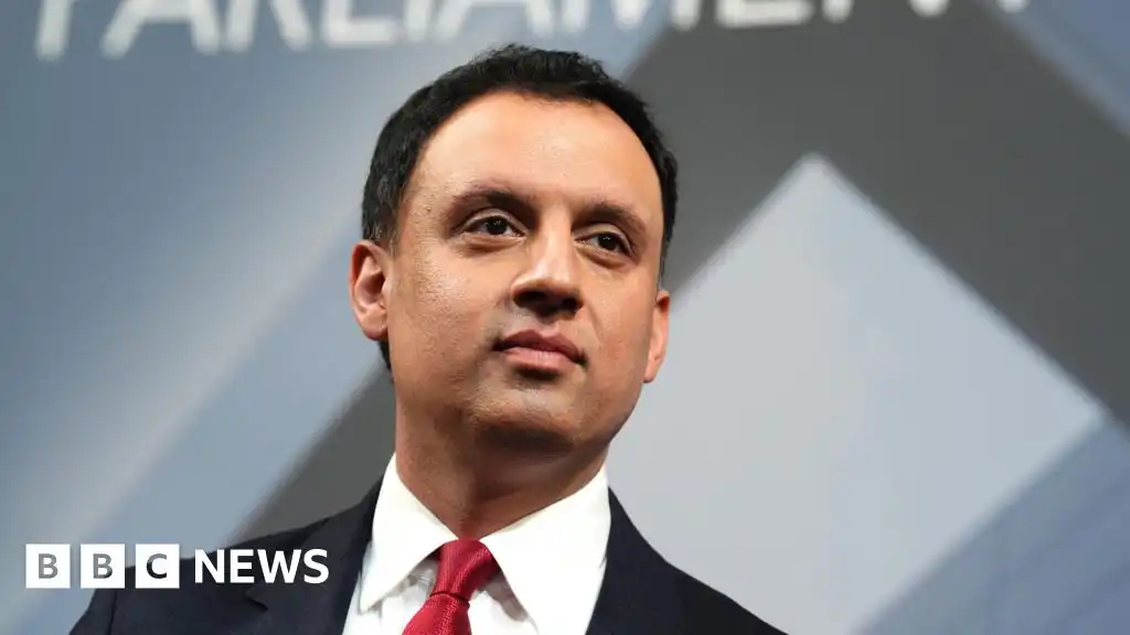 Sarwar says he will 'absolutely' stay on as Labour leader