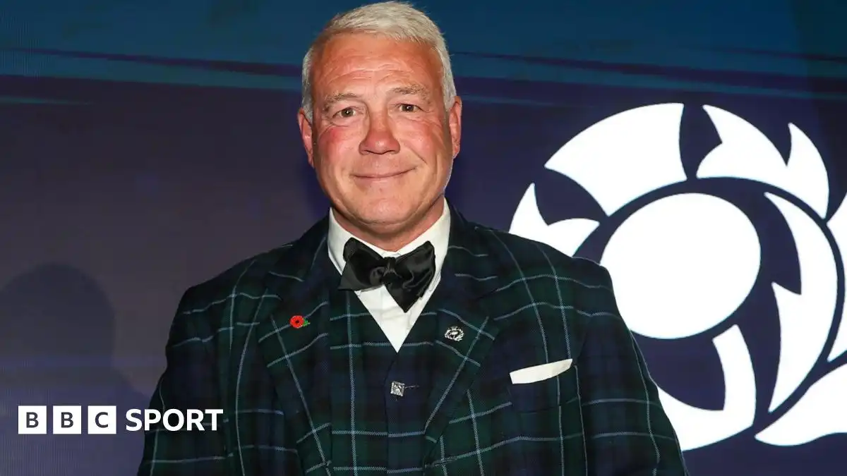 Scott Hastings: Scotland rugby great dies at 61