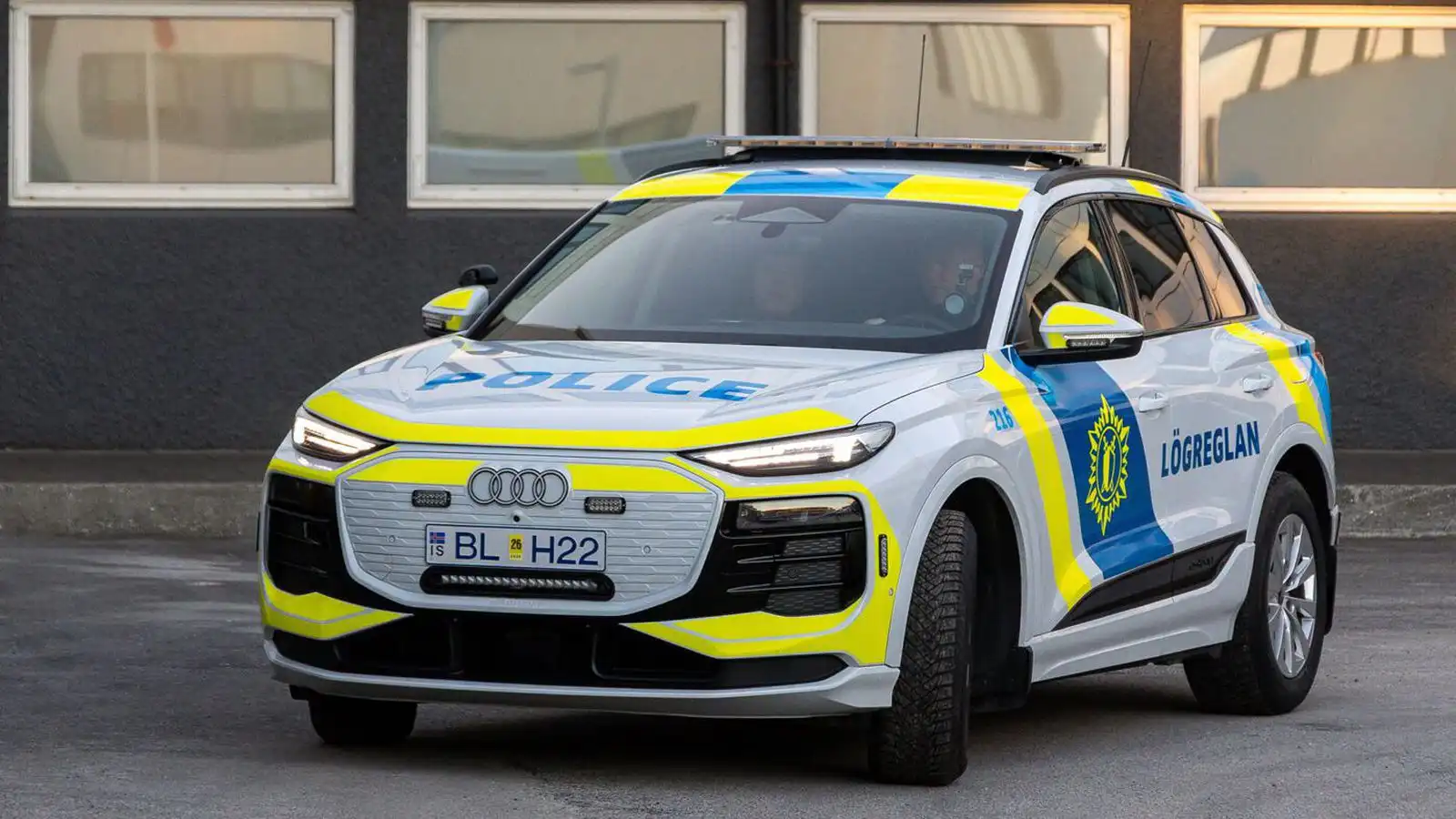 Sektaður fyrir að vera á nagladekkjum - Vísir