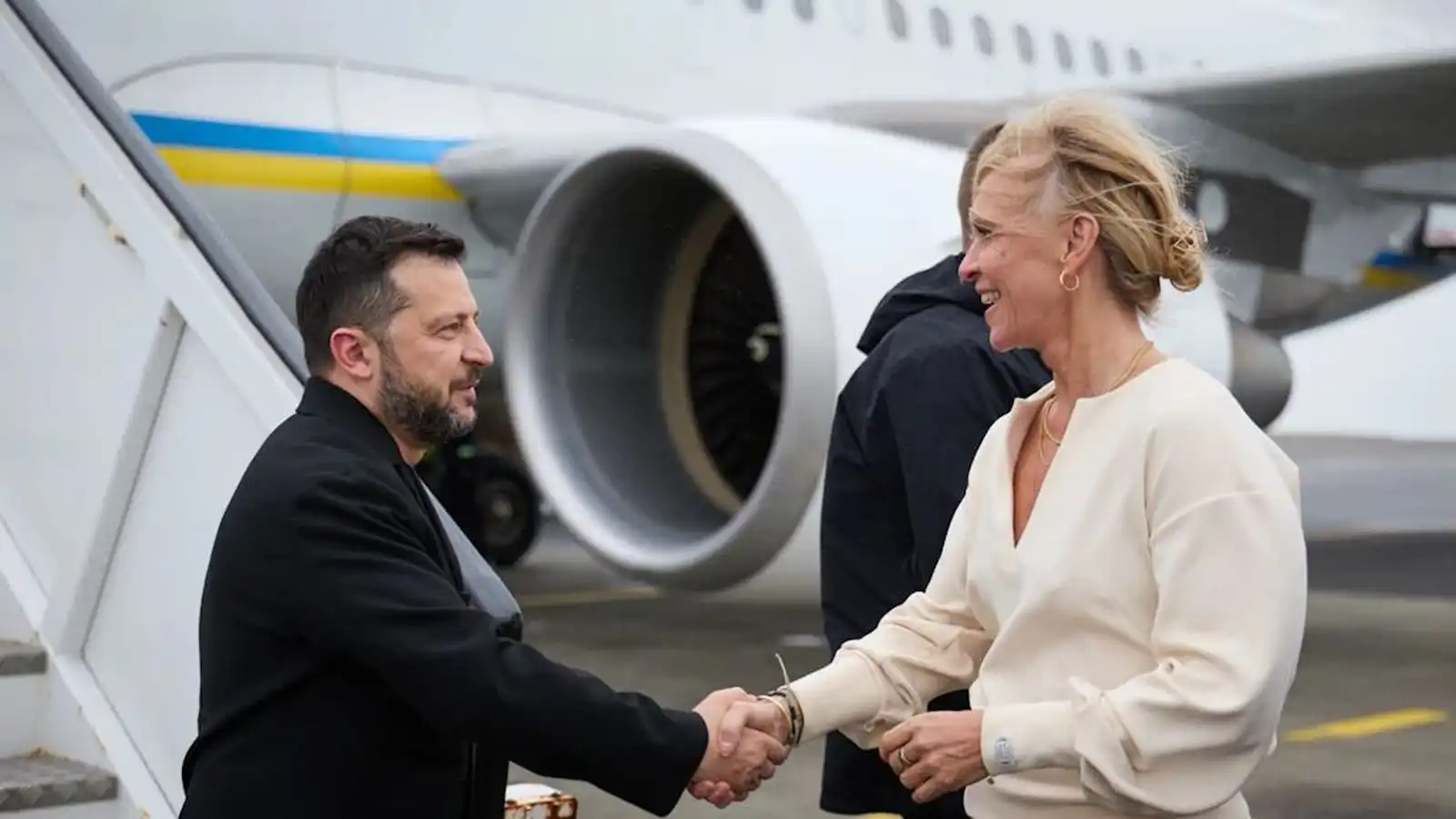 Selenskí kíkti á klakann - Vísir