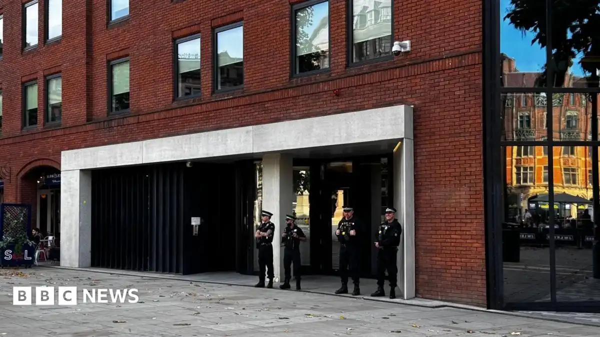 Senior ministers and aides set to work from No 10 North