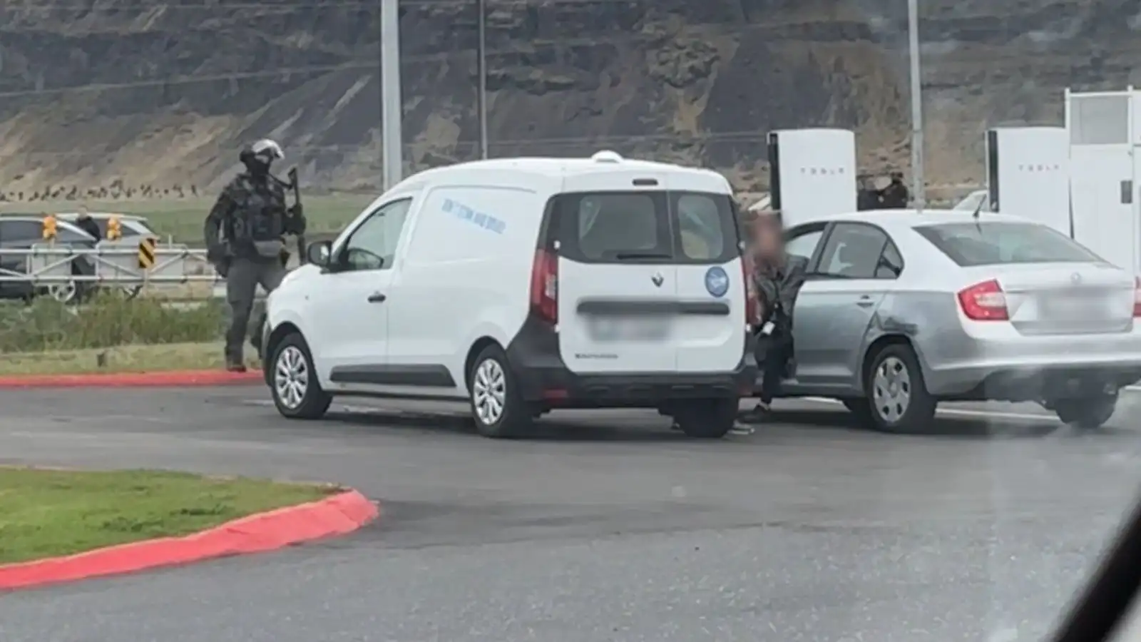 Sérsveitaraðgerðir í Hvera­gerði - Vísir