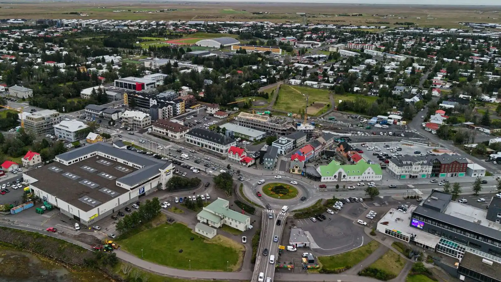 Sex­tíu pró­sent segja nei sam­kvæmt fyrstu tölum í Suður­kjör­dæmi - Vísir