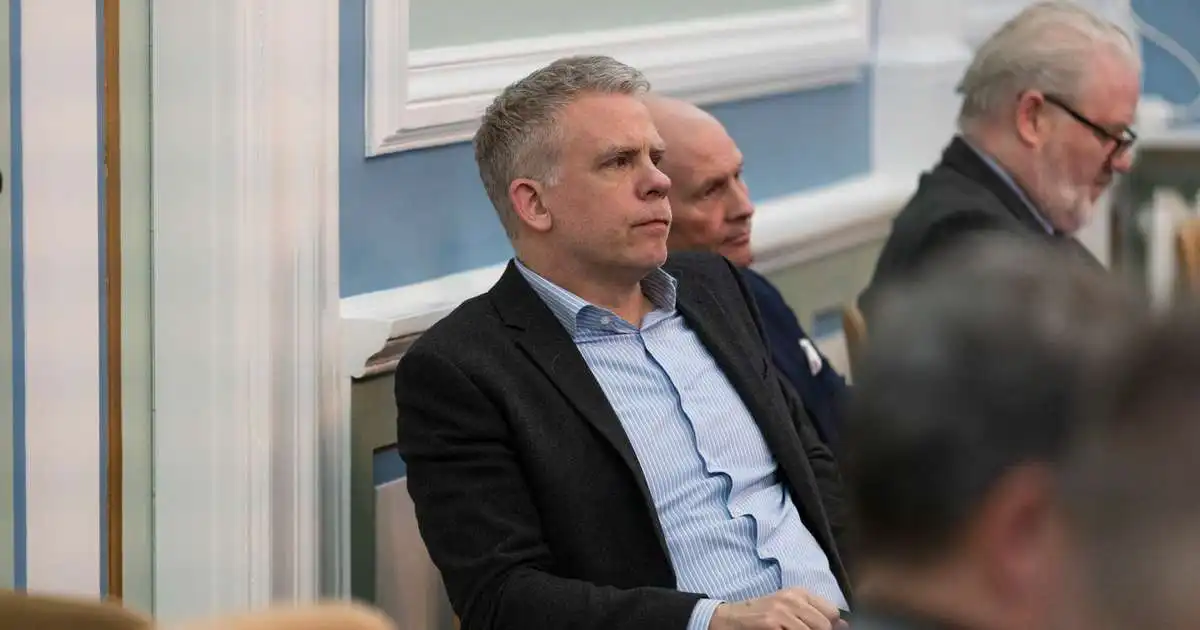 Sigmar kominn aftur á þing
