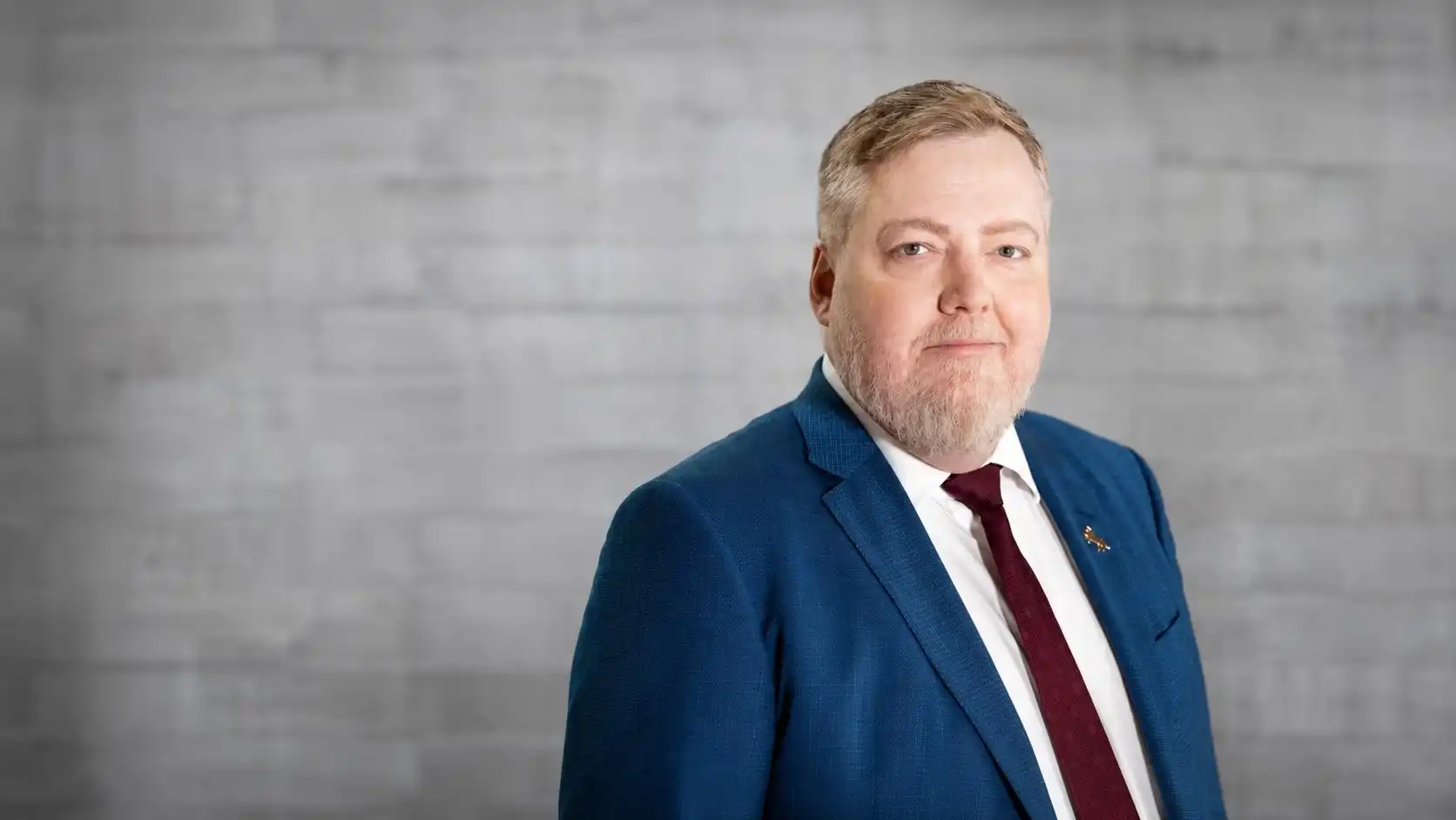 Sigmundur Davíð óskar Kaffi-Vest til hamingju með sigurinn