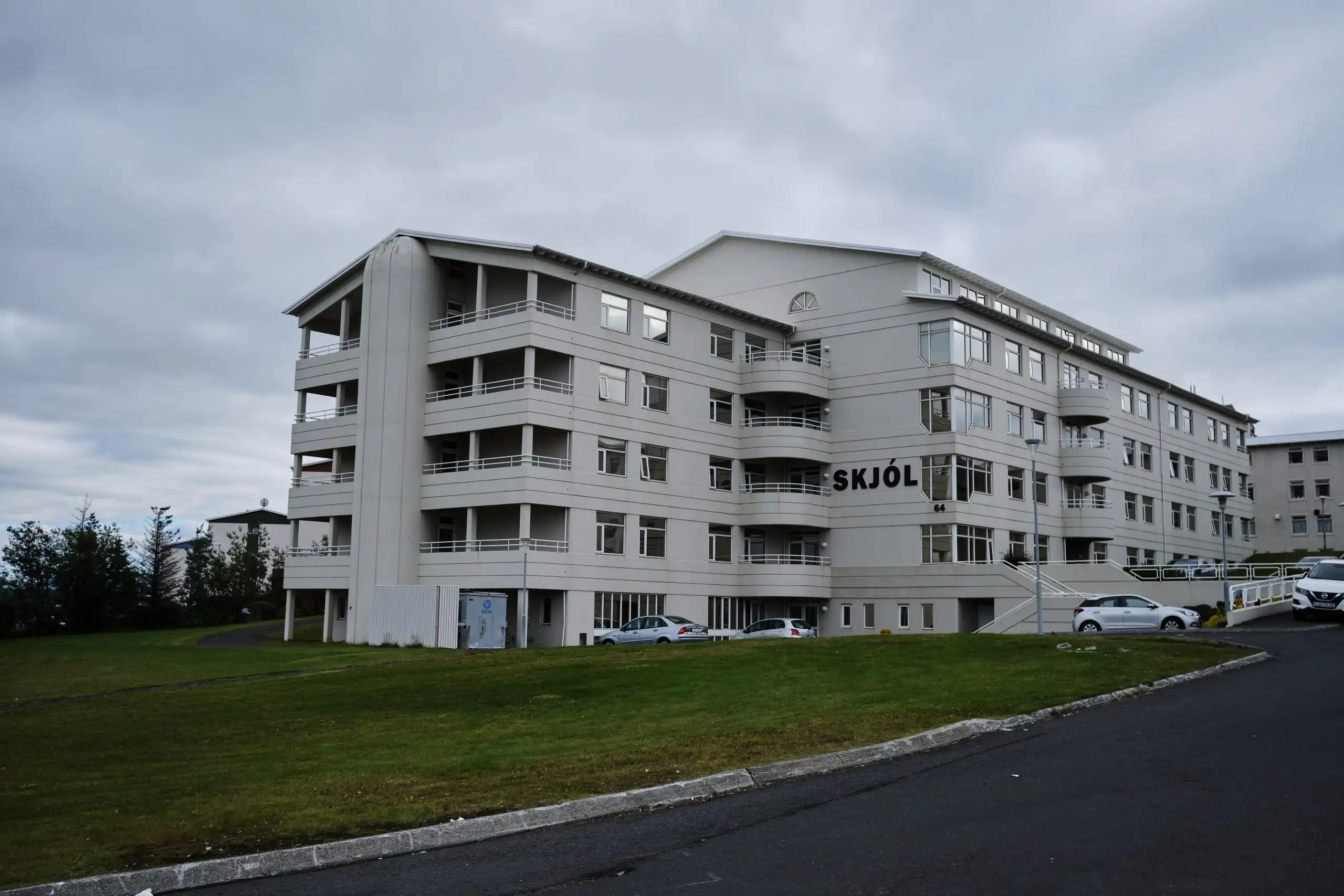 Sigmundur Ernir skrifar: Heilbrigðiskerfið reiðir sig á erlent vinnuafl - DV