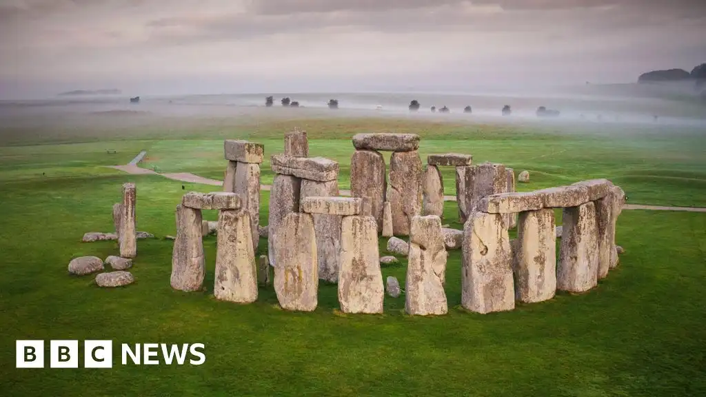 Simpler, older version of Stonehenge found three miles from famous site