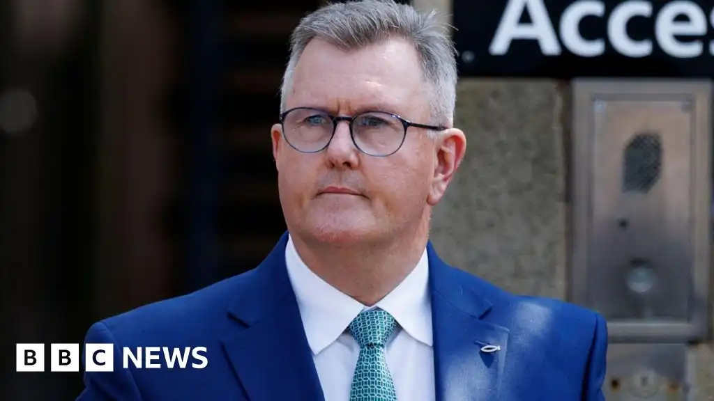 Sir Jeffrey Donaldson: Prosecution to open case against ex-DUP leader in sex abuse trial