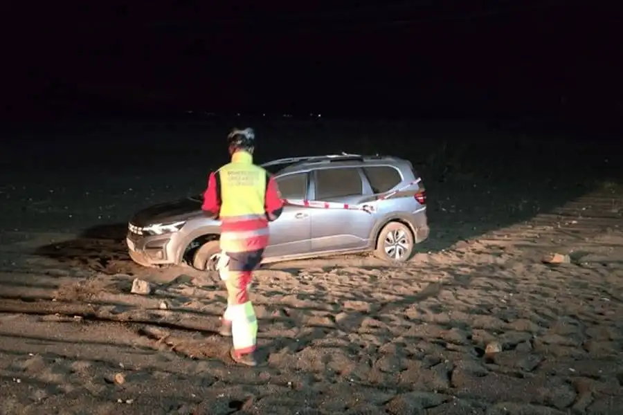 Six injured after car veers off road in Lanzarote