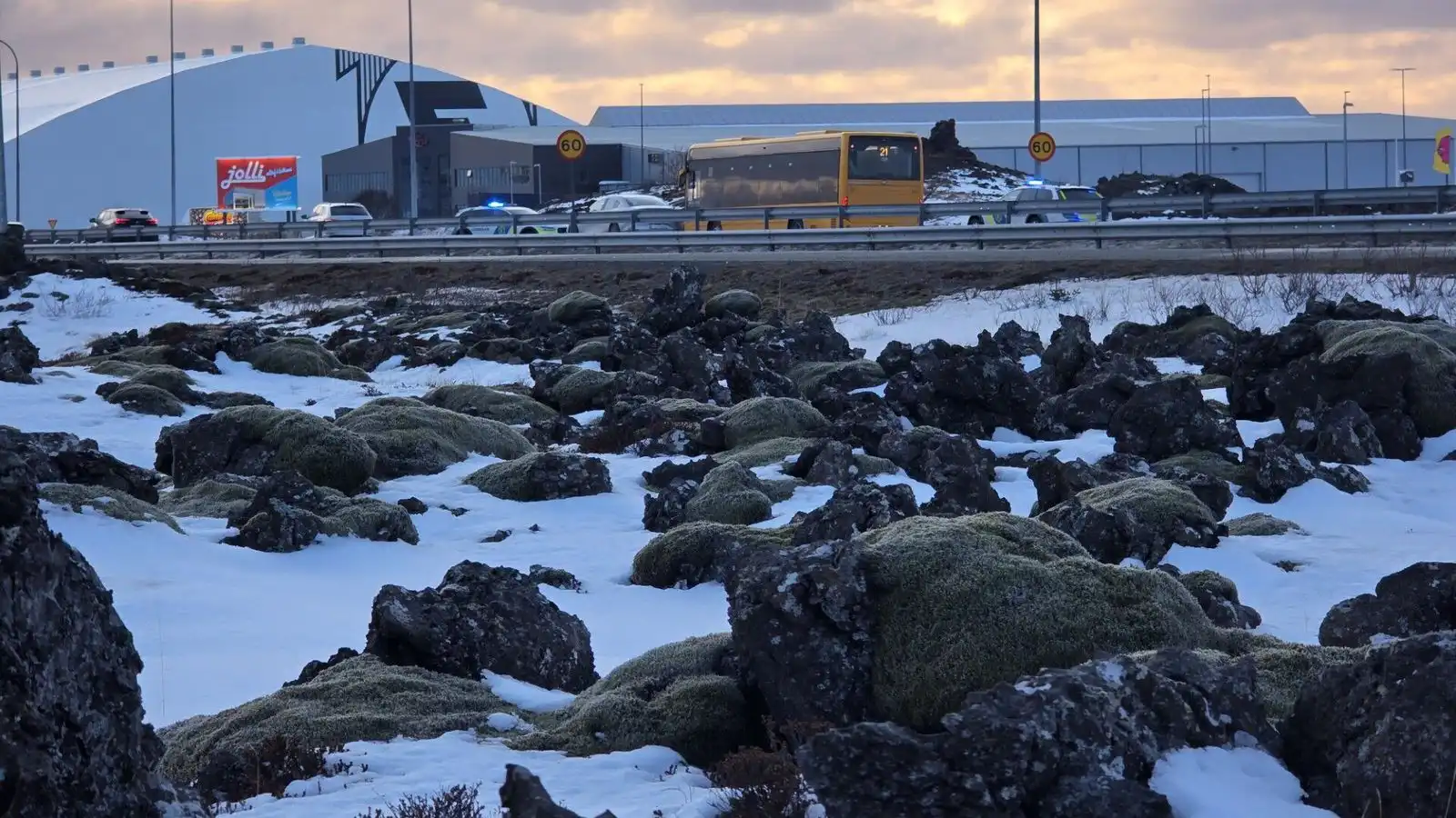 Skakkur á stolnum strætó - Vísir
