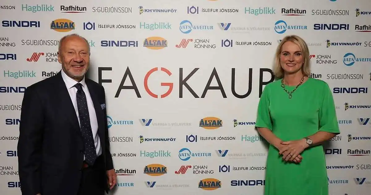 Skattakóngur Íslands selur restina af fyrirtæki sínu til Boga og Lindu