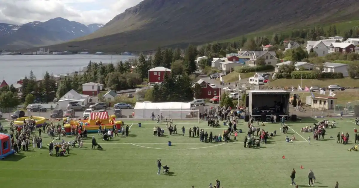 Skemmtanahald gengið vel um allt land þrátt fyrir minni háttar fíkniefnamál