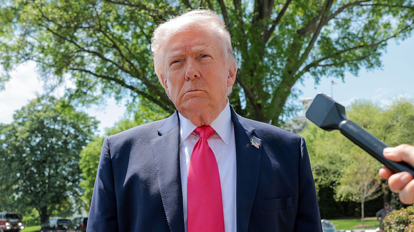 Skjóta á alla báta sem leggja tundur­dufl - Vísir