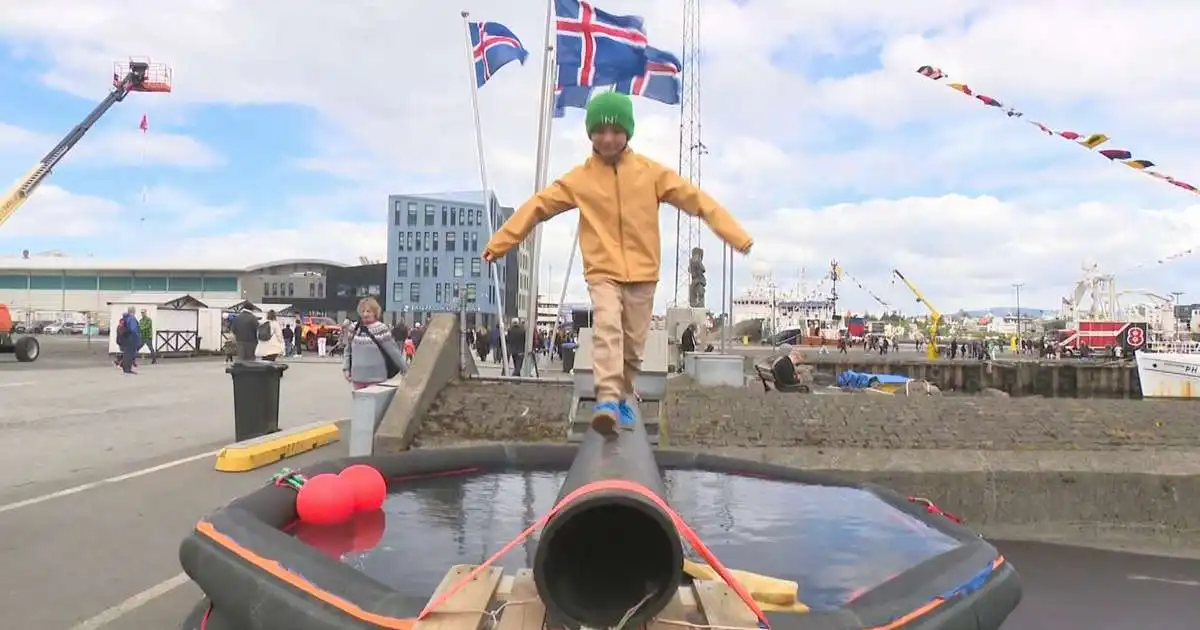 Skrúðganga, kappróður og kraftakarlar á sjómannadaginn