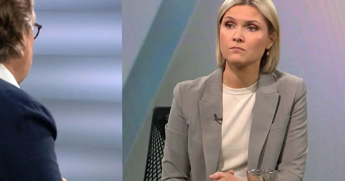 Sleggjunni slengt á Kristrúnu