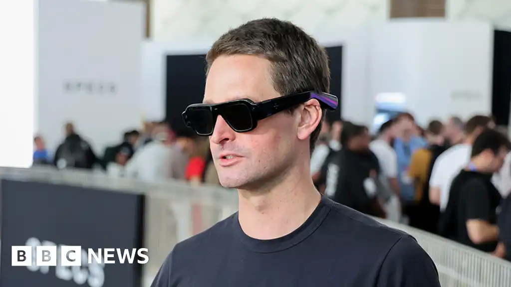 Snap unveils new Specs smart glasses after previous disasters