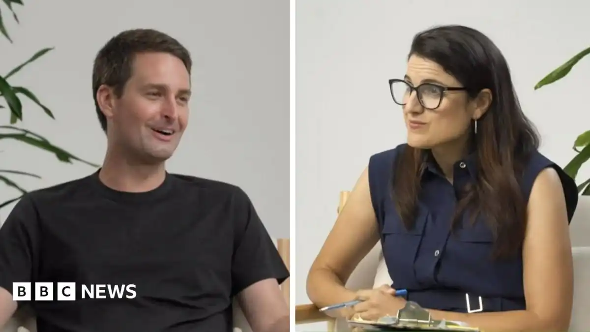 Snapchat considering daily time limits for teenagers, boss tells BBC
