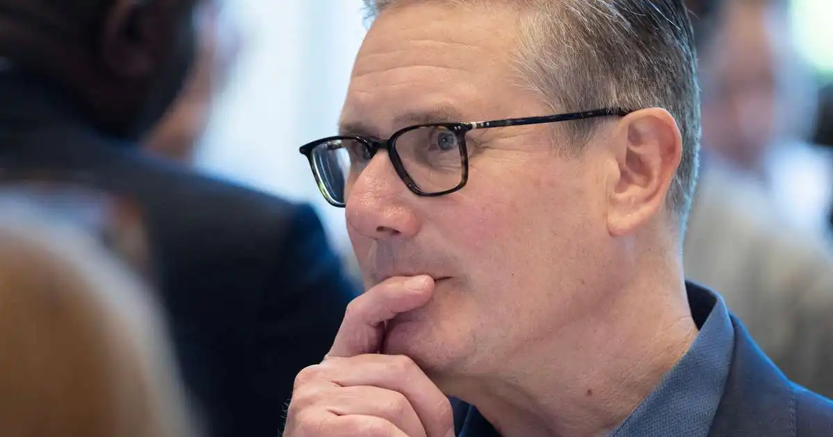 Starmer liggur undir feldi um helgina