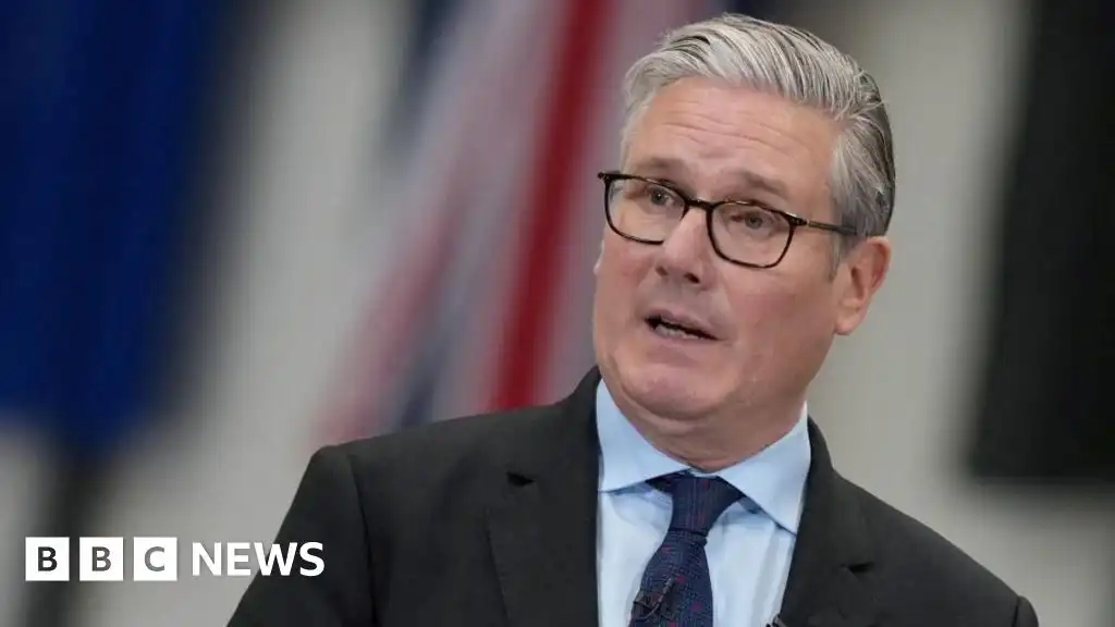 Starmer tells supporters he will fight any leadership contest