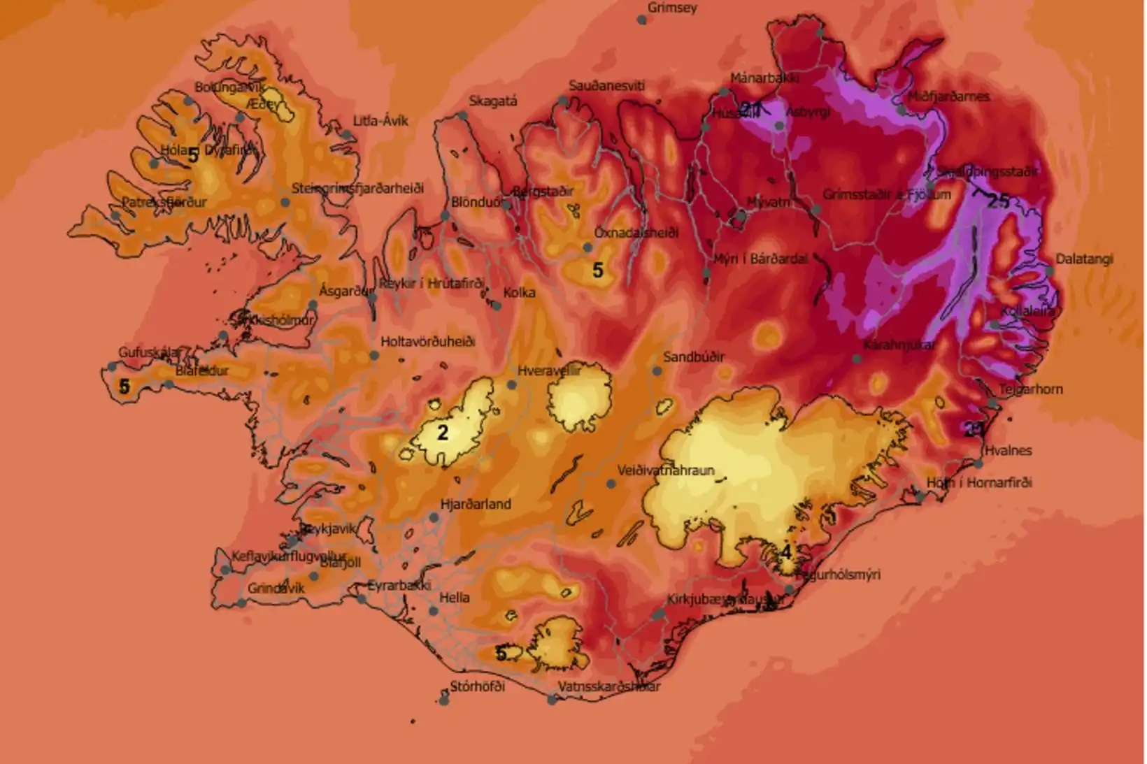 Stefnir í mesta hita ársins um helgina - MBL.IS