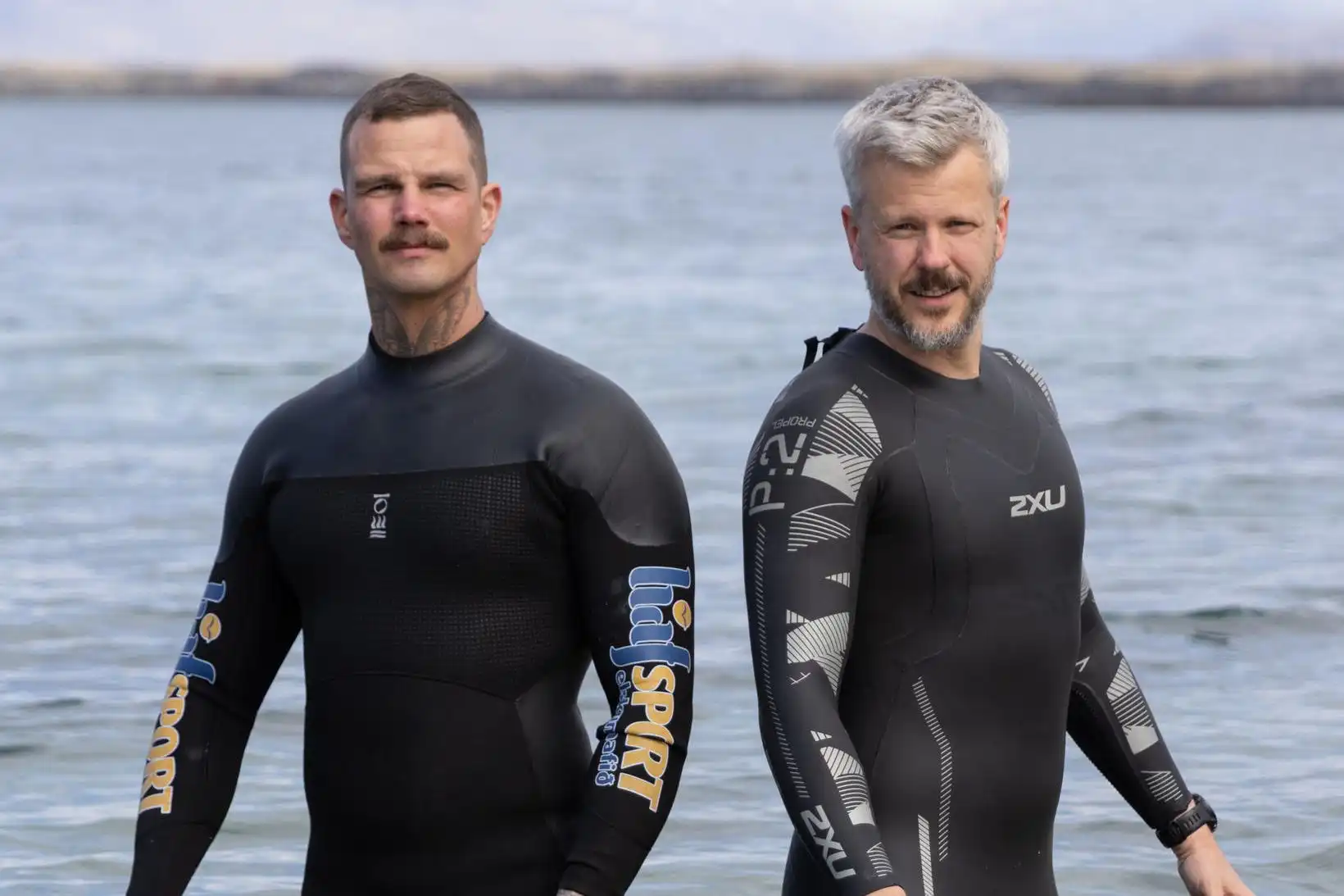 Stöðvaðir 1.500 metrum frá landi - MBL.IS