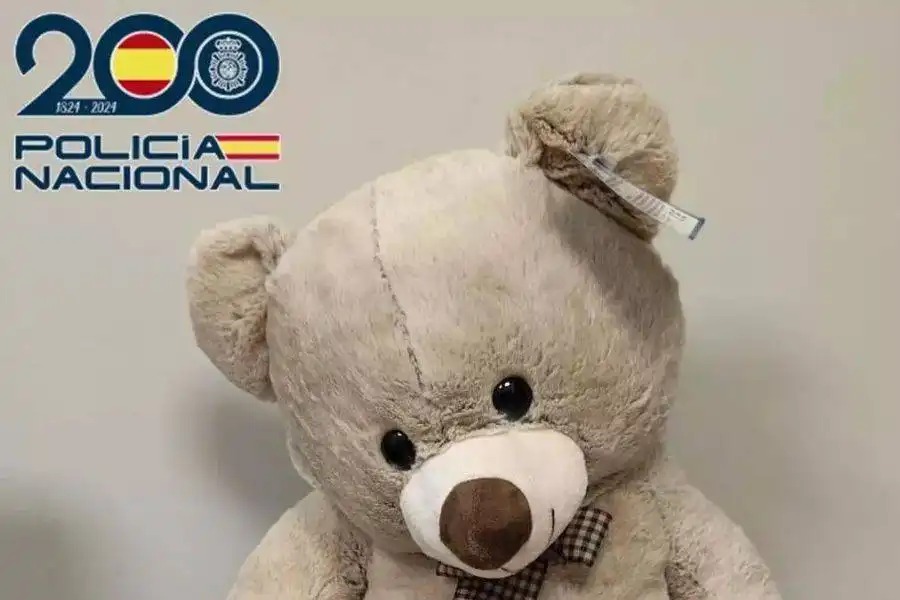 Suspect arrested at Tenerife Airport after cuddly toy found full of drugs
