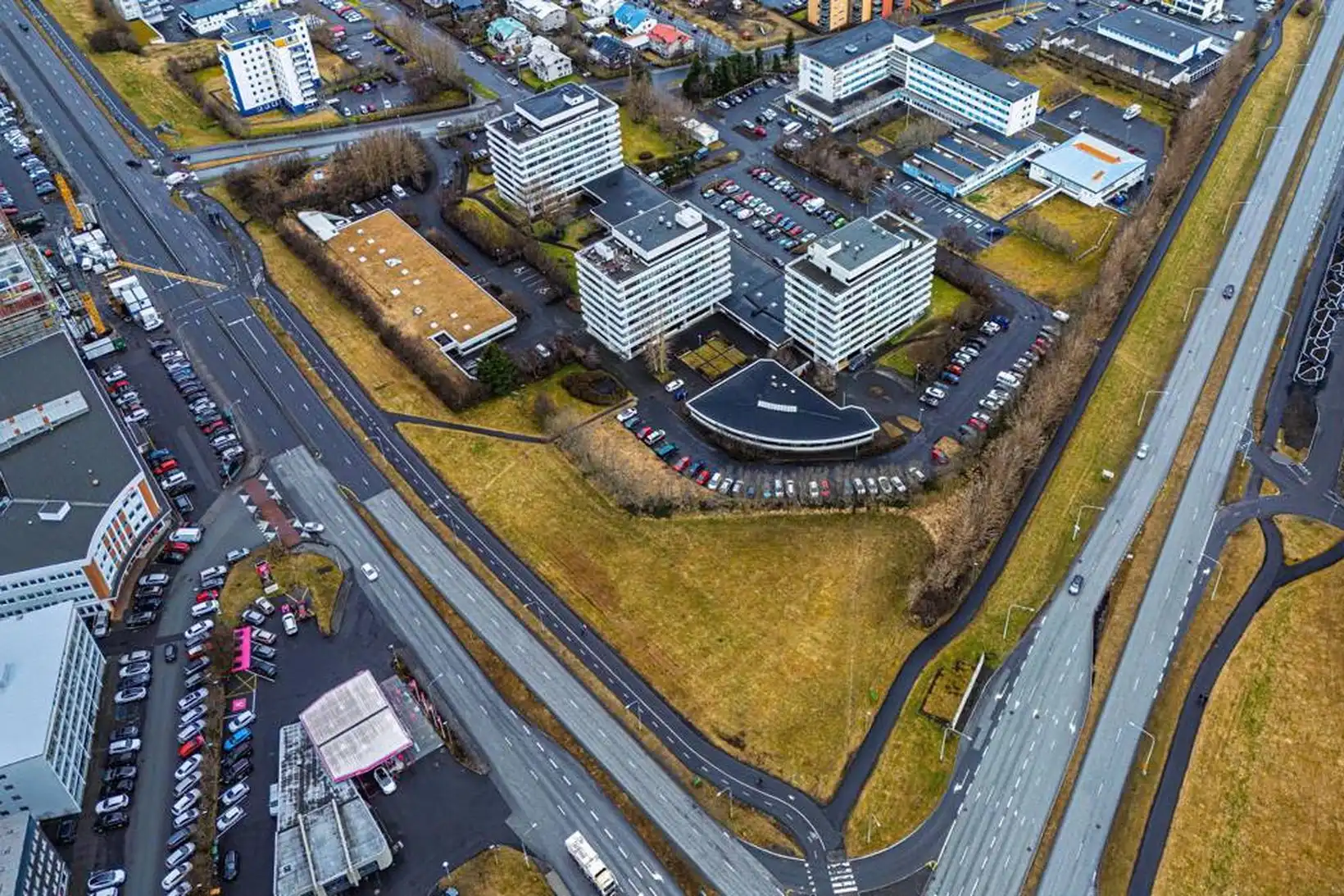 Svara kalli kjósenda á Suðurlandsbraut - MBL.IS