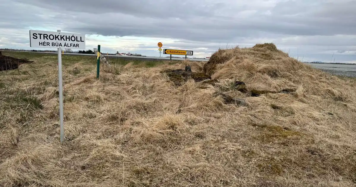 Sveigja sett á hitaveitulögn til að styggja ekki álfa