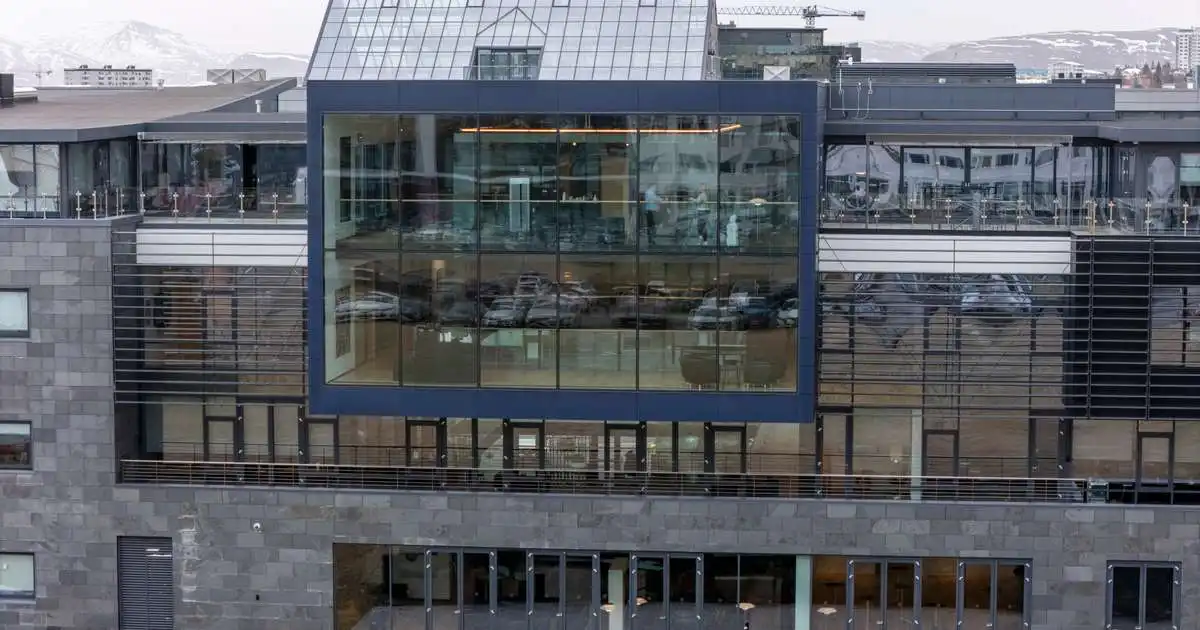 Sveik 160 milljónir af Arion banka og flúði land