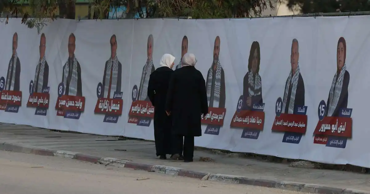 Sveitastjórnarkosningar á Vesturbakkanum og í Deir el-Balah á Gaza í dag