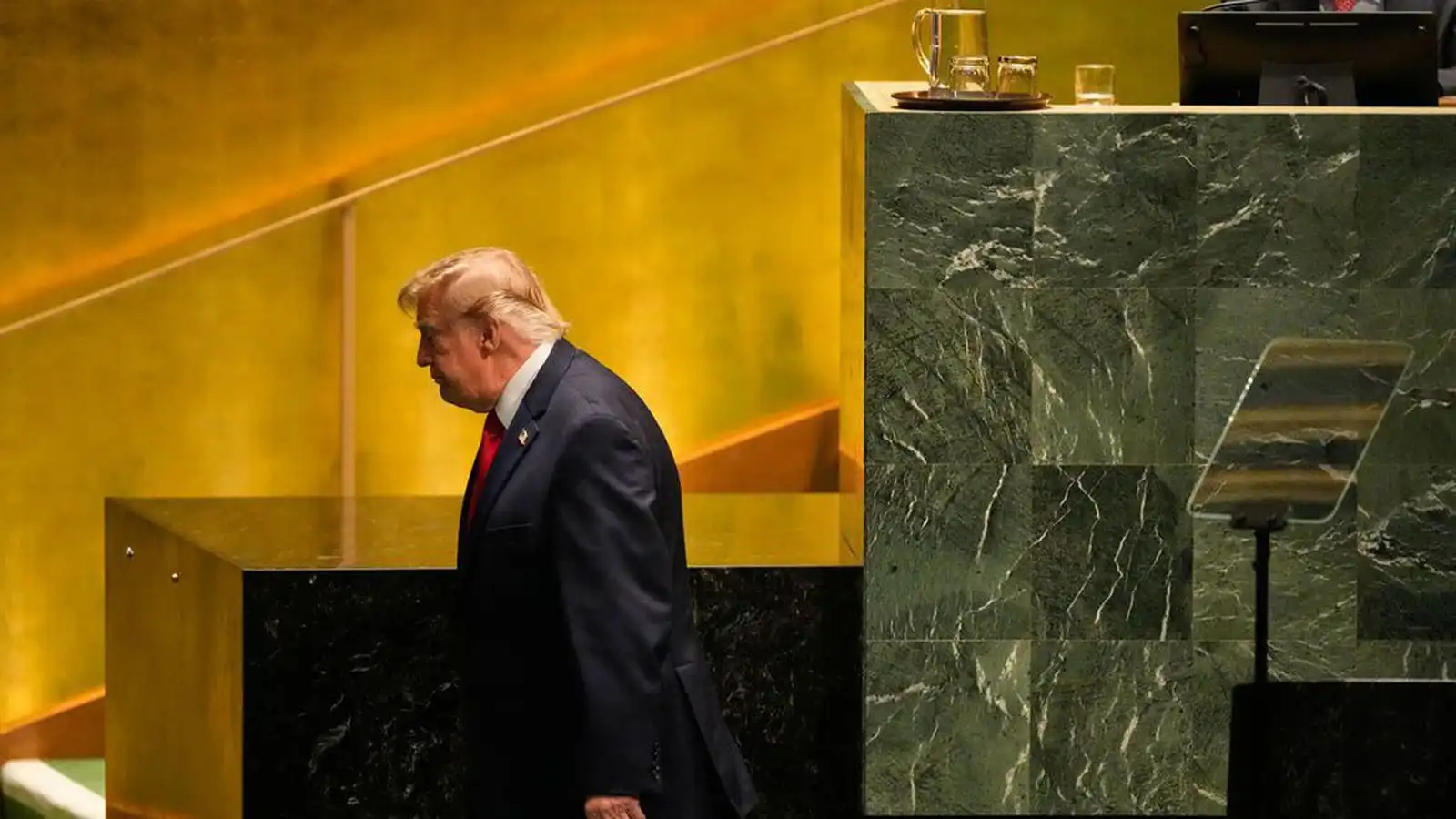 Svona var ræða Trumps: Spurning um „ger­eyðingu“ og nýtt nafn á gervi­greind - Vísir