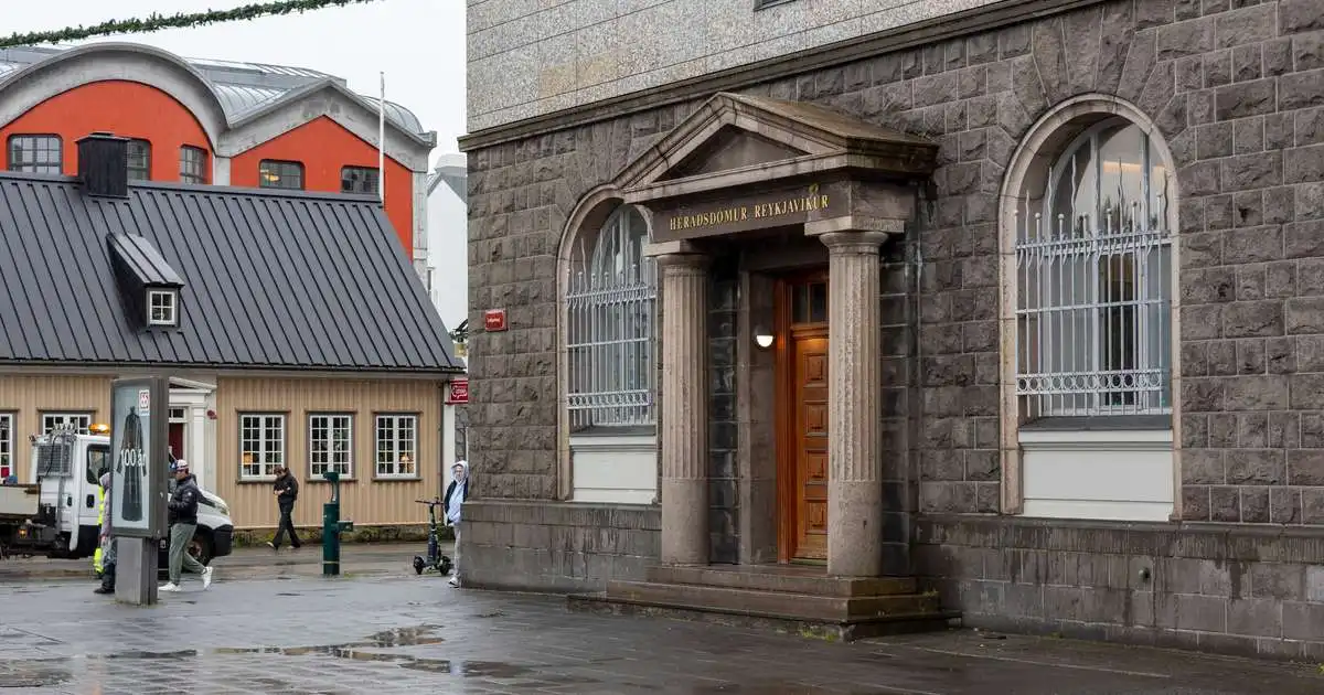 Sýknaður af ákæru um kynferðisbrot gegn 14 ára stúlku